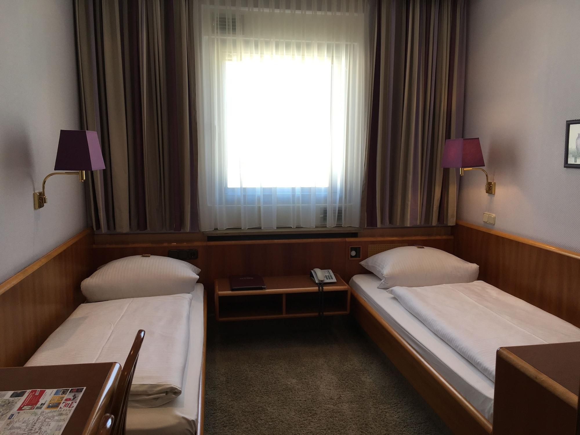 Hotel Hauser An Der Universitaet München Eksteriør bilde