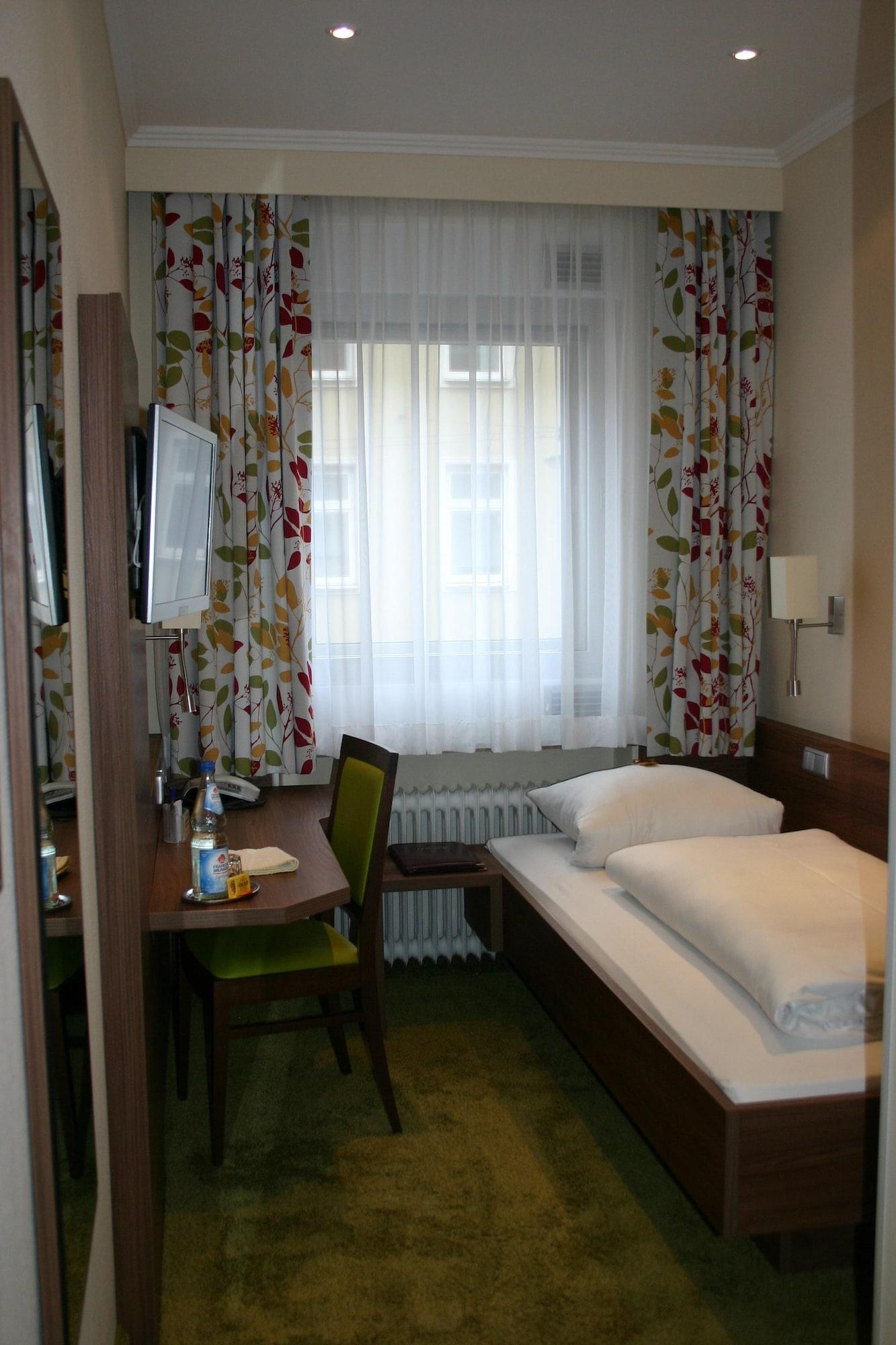 Hotel Hauser An Der Universitaet München Eksteriør bilde