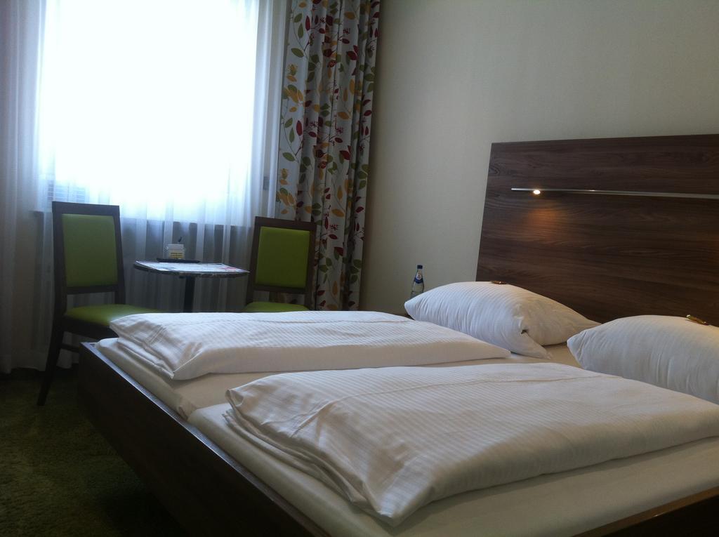 Hotel Hauser An Der Universitaet München Eksteriør bilde