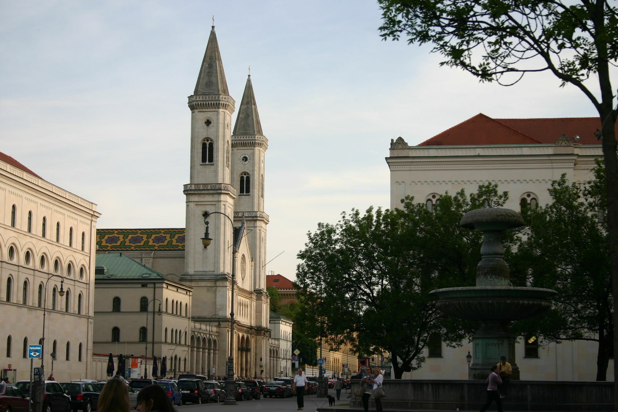 Hotel Hauser An Der Universitaet München Eksteriør bilde